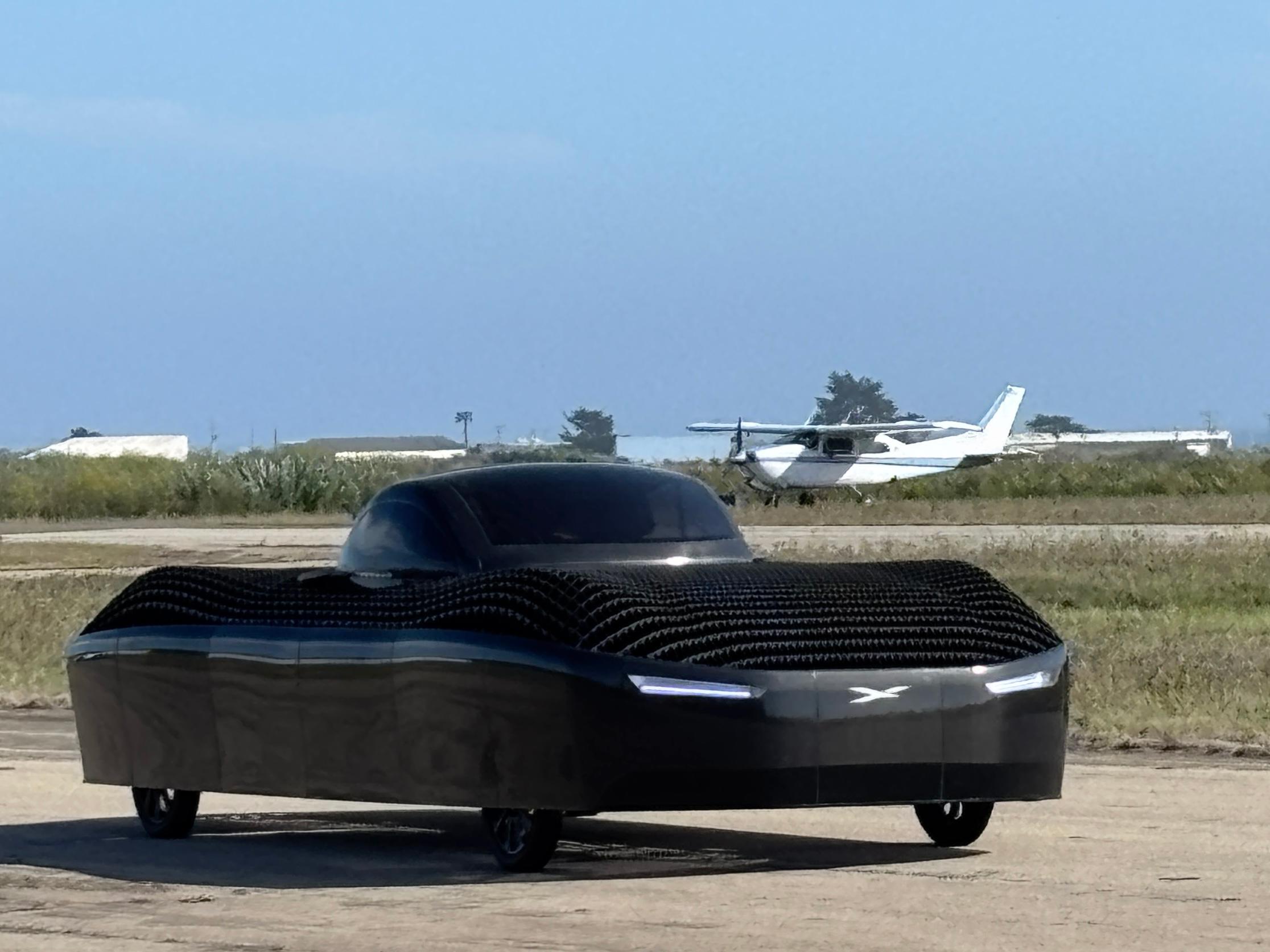 Alef’s Model Zero Ultralight prototype has begun ground testing at Half Moon Bay Airport.